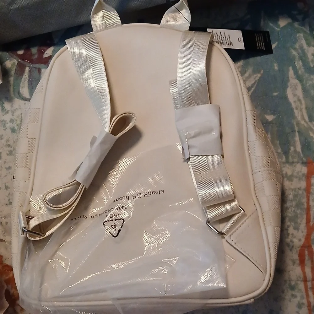 NWT Tahari Cream Backpack Structured Design